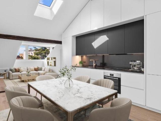 Appartement de 3.5 pièces en attique entièrement rénové