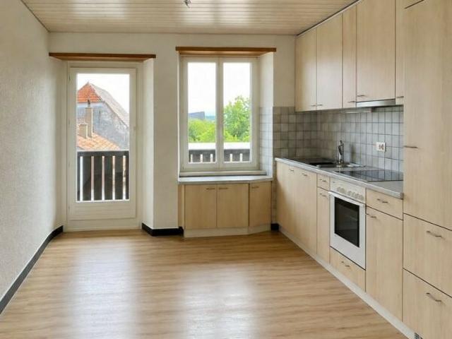 Appartement de 3.5pcs à louer au centre de Courtedoux