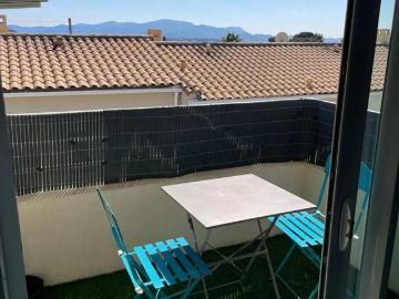 APPARTEMENT DE T2 MEUBLE DE 45 M² + BALCON + UN BOX GARAGE FERME QUARTIER LA BATARELLES 13013 MARSEILLE