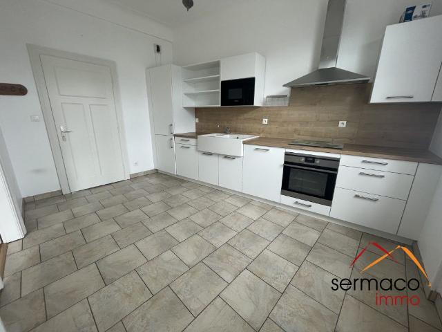 Appartement de type F4 avec parking