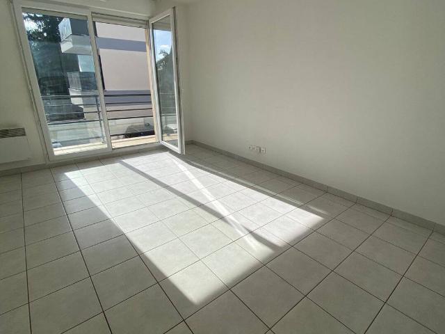 Appartement de type F2 à louer à VAIRES SUR MARNE
