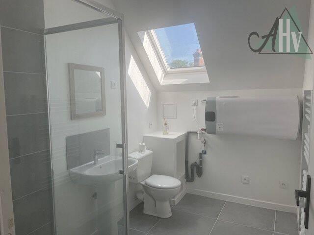 APPARTEMENT DE TYPE F2 48M², EVERLY