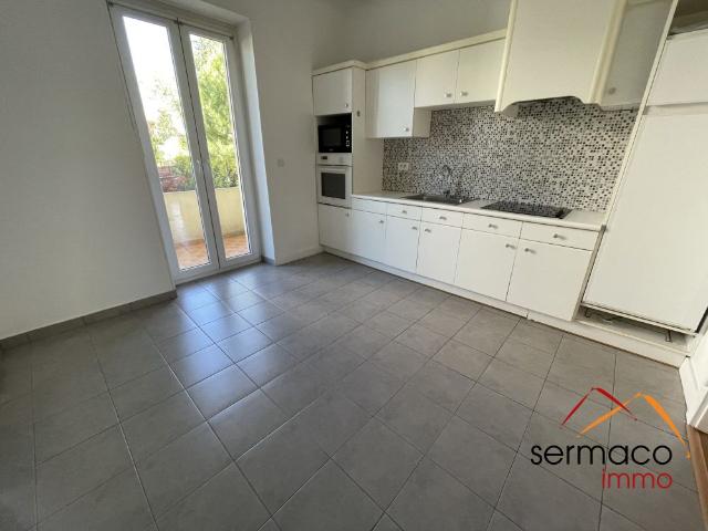 Appartement de type F3 au RDC avec jardin
