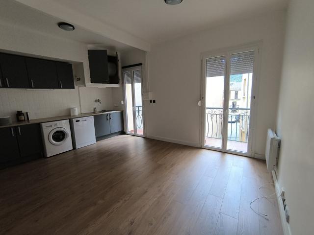 Appartement de type F3 avec balcon Arles sur Tech Groupement Immobilier 66