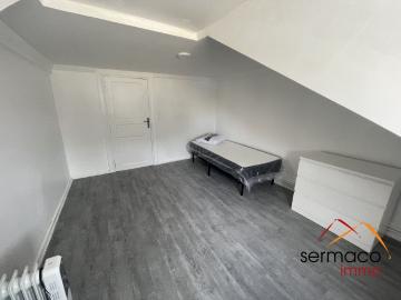 Appartement de type F3 avec jardin commun
