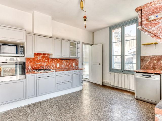 Appartement de type Haussmanien T4 d'environ 125m2 avec terr. 125m² Carcassonne