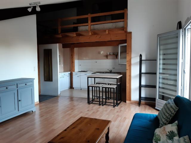 Appartement de type I bis avec cave et parking