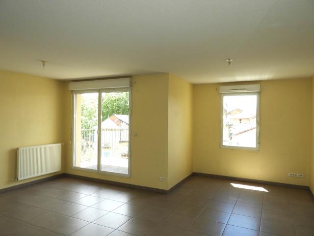 Appartement de type III avec parking et balcon
