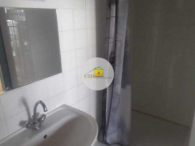 Appartement de type studio en location à Satolas Et Bonce