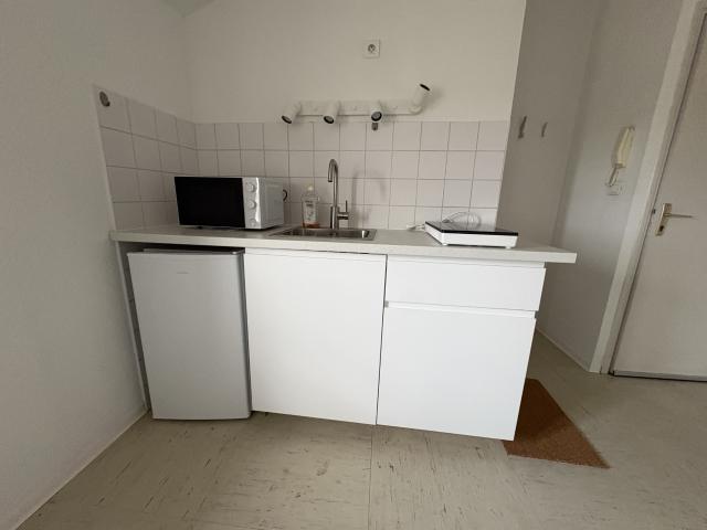 APPARTEMENT DE TYPE STUDIO ENTIEREMENT RENOVEE CENTRE VILLE CASTELNAUDARY