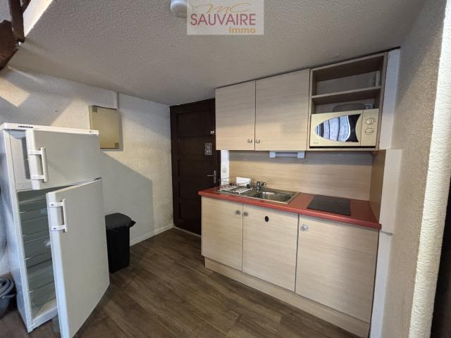 Appartement de type T1 bis meublé