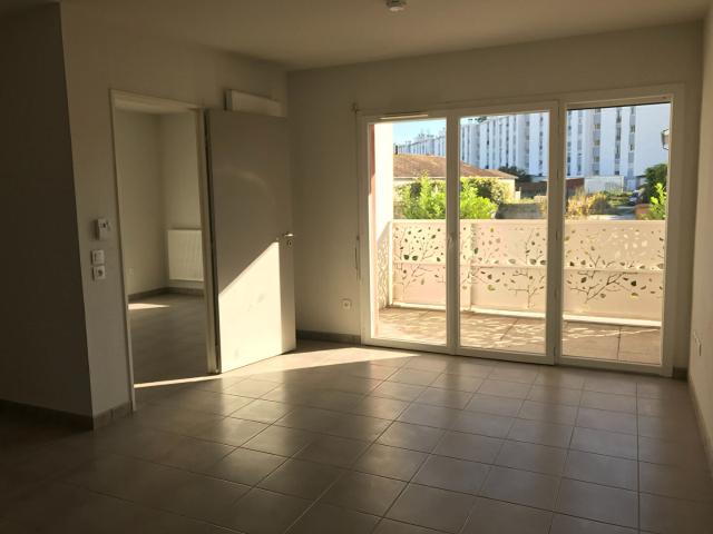 Appartement de type T2 avec balcon et parking