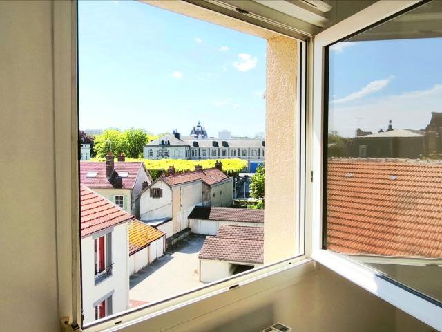 Appartement de Type 1 dans belle résidence avec parking privé