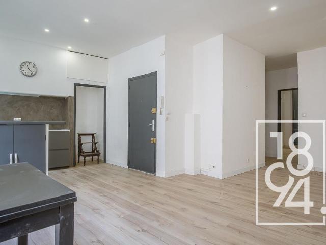Appartement de type 2/3 de 65 m² rue d'italie 13006