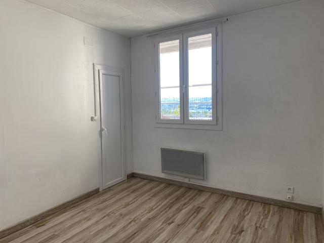 APPARTEMENT DE TYPE 2 AVEC BALCON CASTELNAUDARY