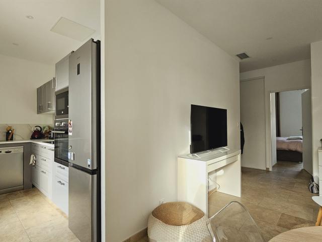 Appartement de Type 3 avec terrasse de 21 m2 et cave 50m² Saint Cyr sur Mer