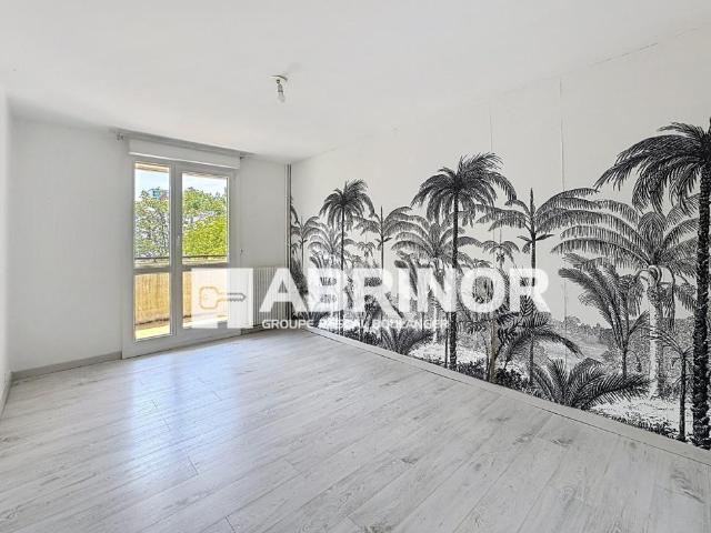 Appartement de Type 3 loggia place de parking