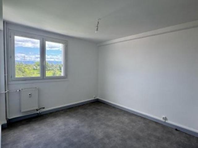 Appartement de type 3 proche du centre ville Nos biens à la location Je
