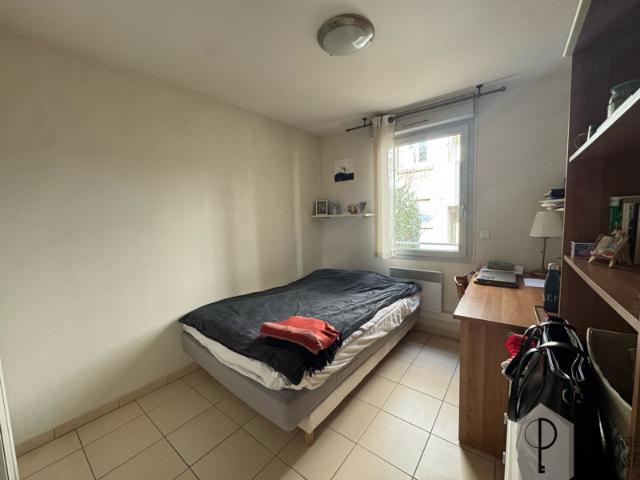 Appartement de type 4 Climatisé Balcon Centre ville Rue