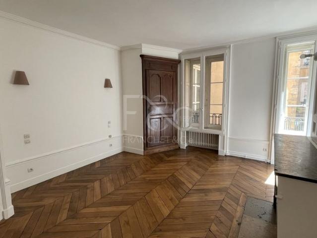Appartement de type 4 Place Carnot à Lyon 2ème