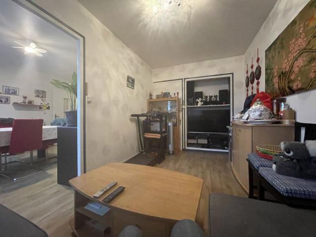 APPARTEMENT DE TYPE 4 PROCHE CENTRE VILLE