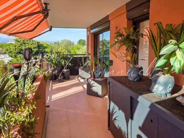 Appartement de type 4P Antibes Jules Grec Dernier étag. 102m² Antibes