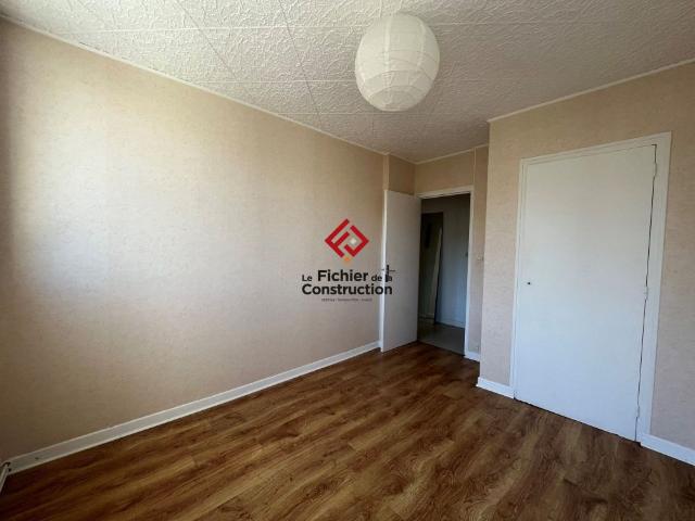 Appartement de type 4P+C