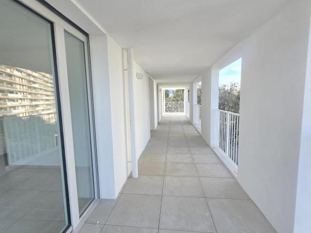 Appartement de type 5 avec 35m² de terrasse et box