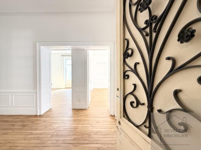 Appartement 148 m2 3 chambres + bureau Besançon rue de Vittel