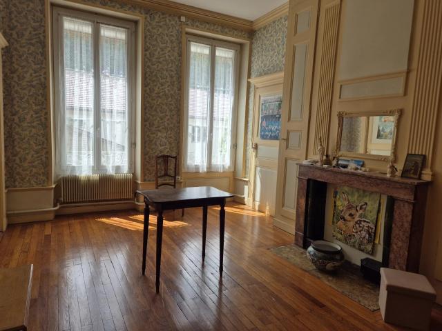 APPARTEMENT DE CARACTERE