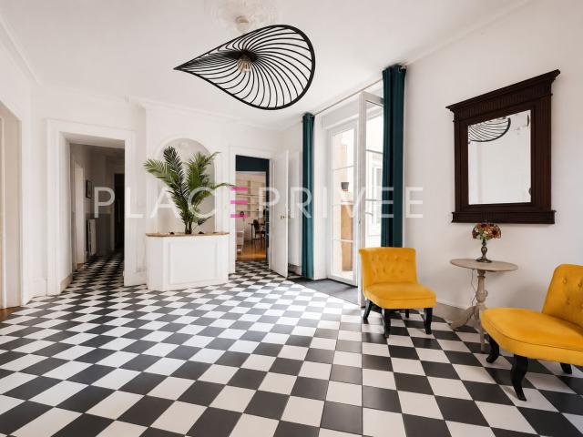 Appartement de caractère avec terrasse