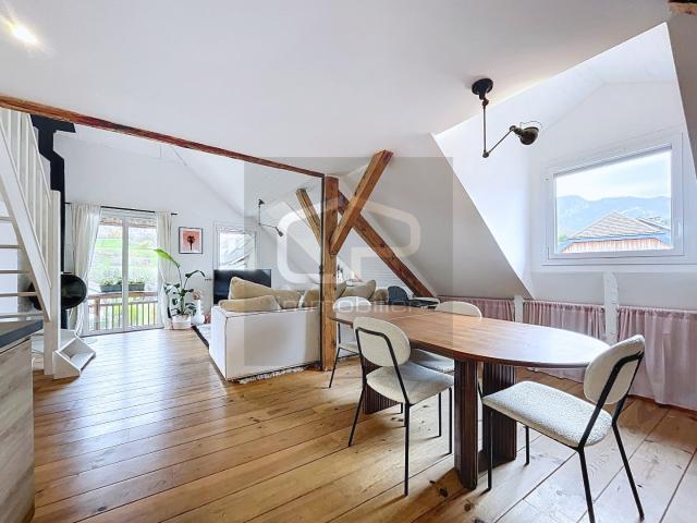 Appartement de caractère avec vue montagnes – Rive Est du lac d’Annecy – Talloires Echarvines