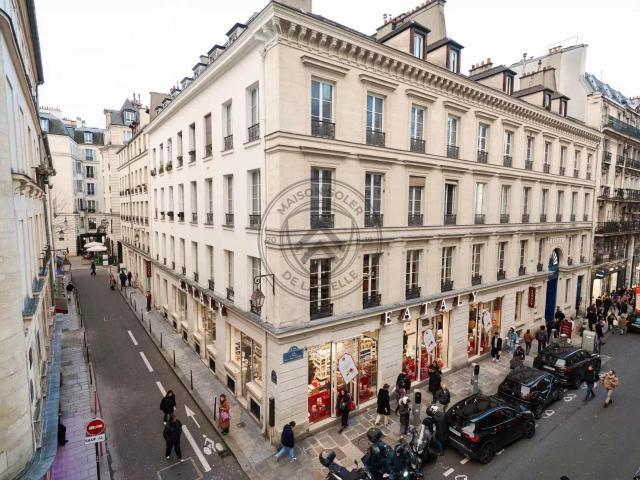 Appartement de caractère de 64 m² avec charme ancien | Au cœ. 64m² Paris 4Ème