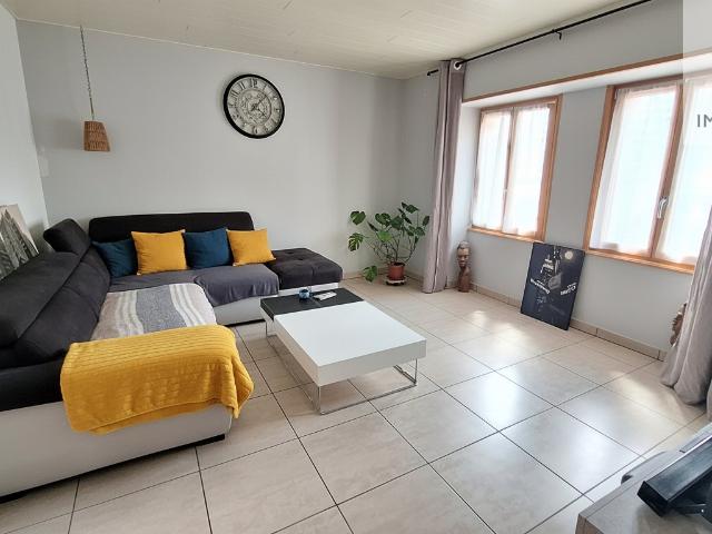 Appartement de caractère entièrement rénové au cœur des Hôpitaux Vieux