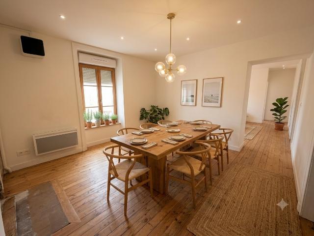 Appartement de caractère entièrement rénové 4 chambres 108m² Lancieux