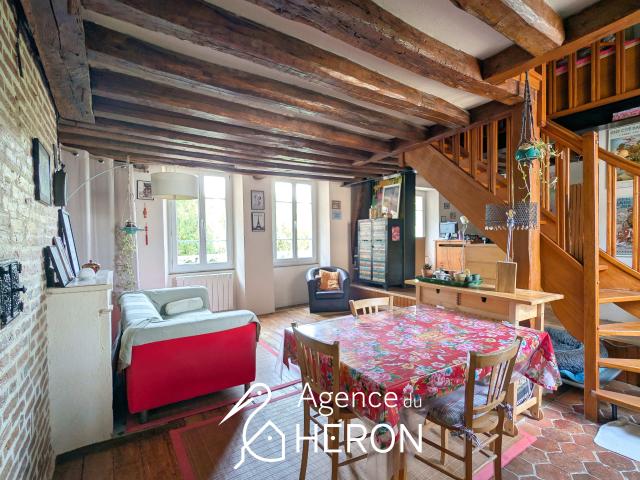 Appartement de charme 3 PP en duplex au cœur de Saint Pierre les Nemours 77