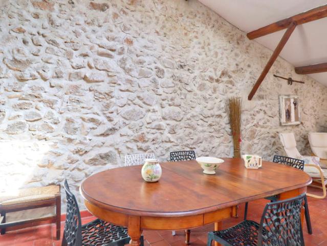 APPARTEMENT DE CHARME À QUINSON 67M2