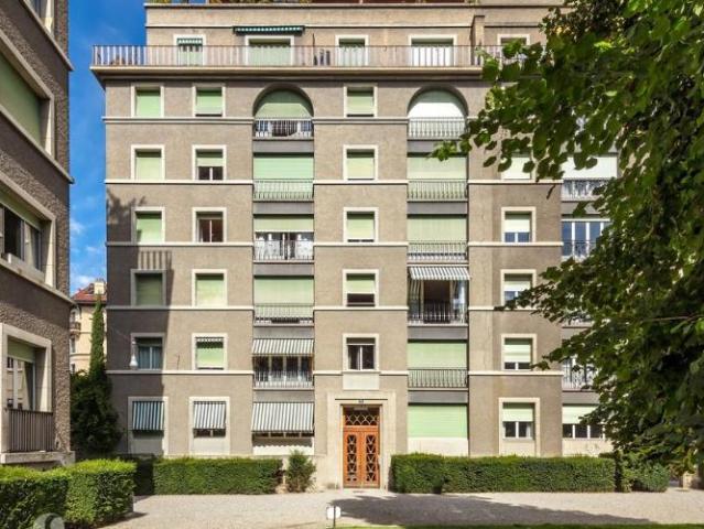 Appartement de charme au 5 pièces au rez de chaussée