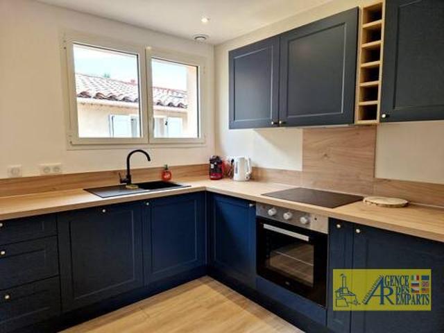 Appartement de charme au coeur du Vieil Antibes face à la Mé. 113m² Antibes