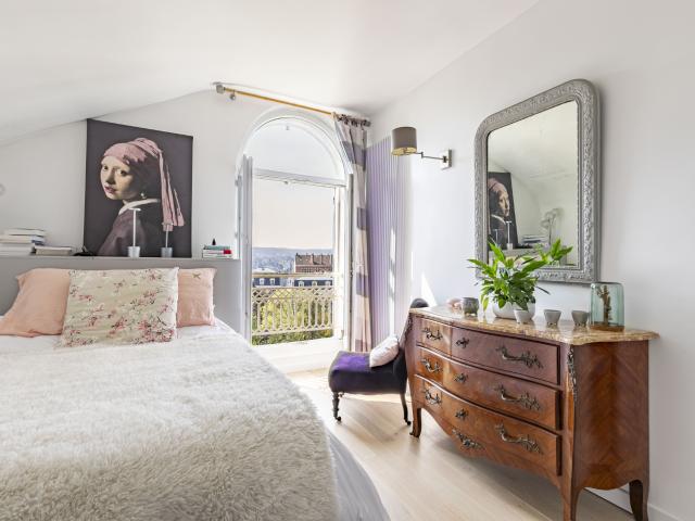Appartement de charme en dernier étage Saint Germain En Laye centre