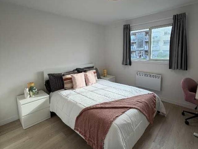 Appartement de deux chambres et une salle de bain
