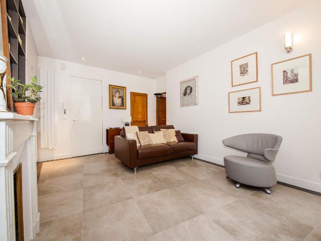 Appartement de luxe avec 1 chambre dans le 1er arrondissement de Paris, 75001: 70 m² — #2087