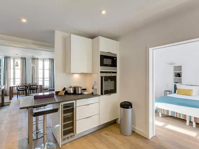 Appartement de luxe avec 2 chambres dans le 1er arrondissement de Paris, 75001: 80 m² — #5220