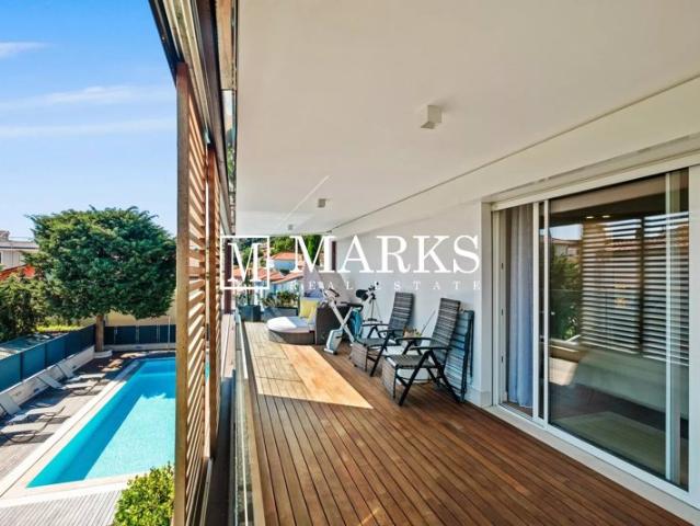 Appartement de luxe à 2 chambres avec grande terrasse et vue sur la mer