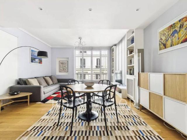 Appartement de luxe de 1 chambres en location à Champs Elysées, Madeleine, Triangle d’or, Paris, Île de France