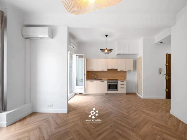 Appartement de luxe de 1 chambres en vente à Nice, Provence Alpes Côte d'Azur