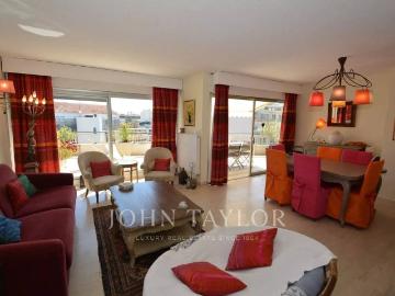 Appartement de luxe de 2 chambres en location à Cannes, Provence Alpes Côte d'Azur