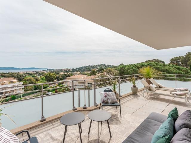 Appartement de luxe de 3 chambres en vente à Cavalaire sur Mer, France