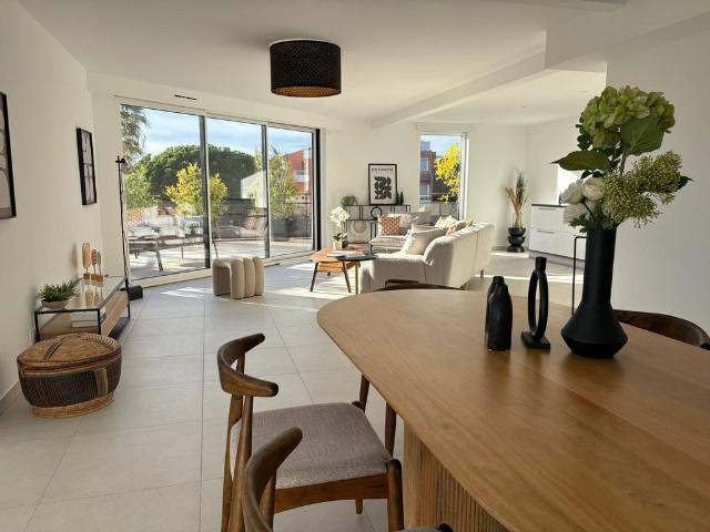 Appartement de luxe de 3 chambres en vente à Saint Laurent du Var, France