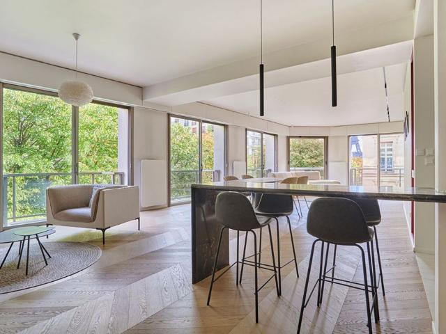 Appartement de luxe de 3 pièces en location à Champs Elysées, Madeleine, Triangle d’or, Paris, Île de France